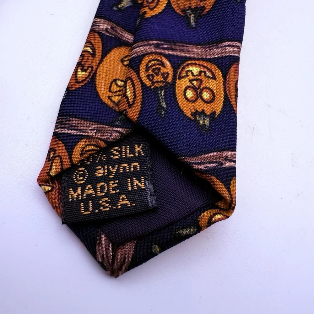 N/A alynn silk